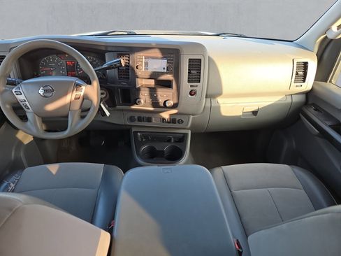 Used 2013 Nissan NV 3500 SV w/ Technology Pkg image 9