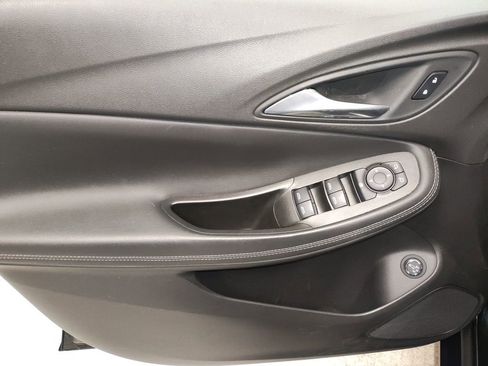 Used 2021 Buick Encore GX Select w/ Sport Touring Package image 27