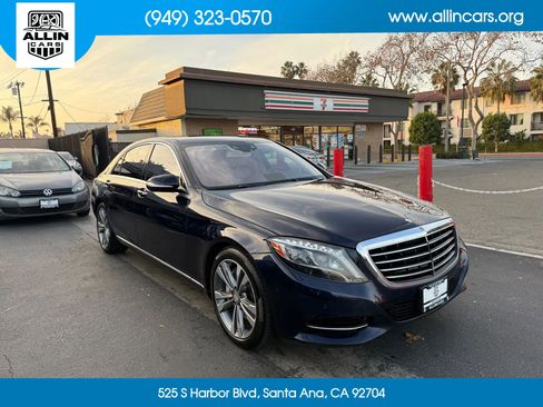 Used 2014 Mercedes-Benz S 550 Sedan w/ Premium 1 Package image 3