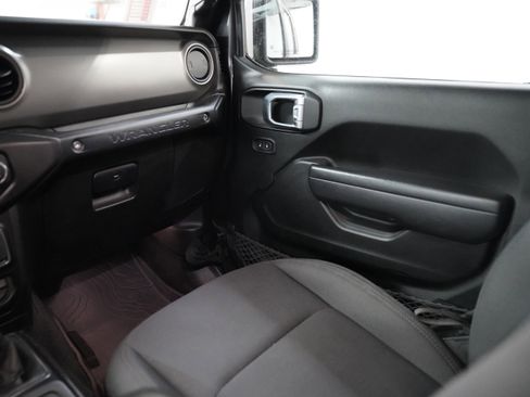 Certified 2022 Jeep Wrangler Unlimited Sport AWD/4WD image 12