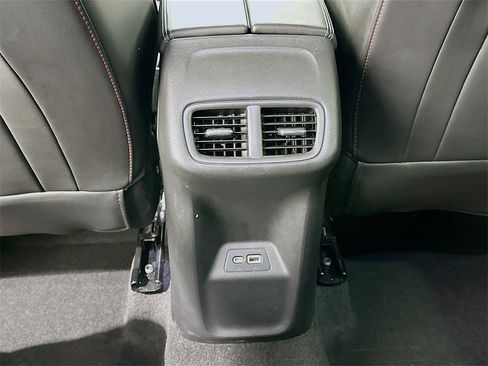 Used 2022 Buick Envision Essence w/ Technology Package I image 26