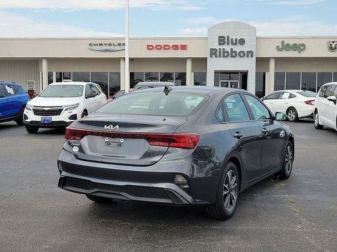 Used 2024 Kia Forte LXS FWD image 5