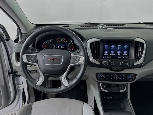 Used 2023 GMC Terrain SLT w/ Infotainment Package II image 19