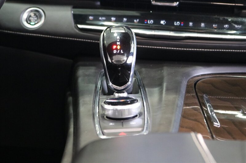 Used 2024 Cadillac Escalade Sport Platinum w/ LPO, ONYX Package AWD/4WD image 66