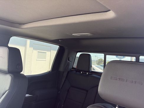 Used 2021 GMC Sierra 1500 Denali w/ Denali Ultimate Package image 29