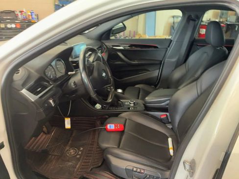 Used 2019 BMW X2 sDrive28i FWD image 3