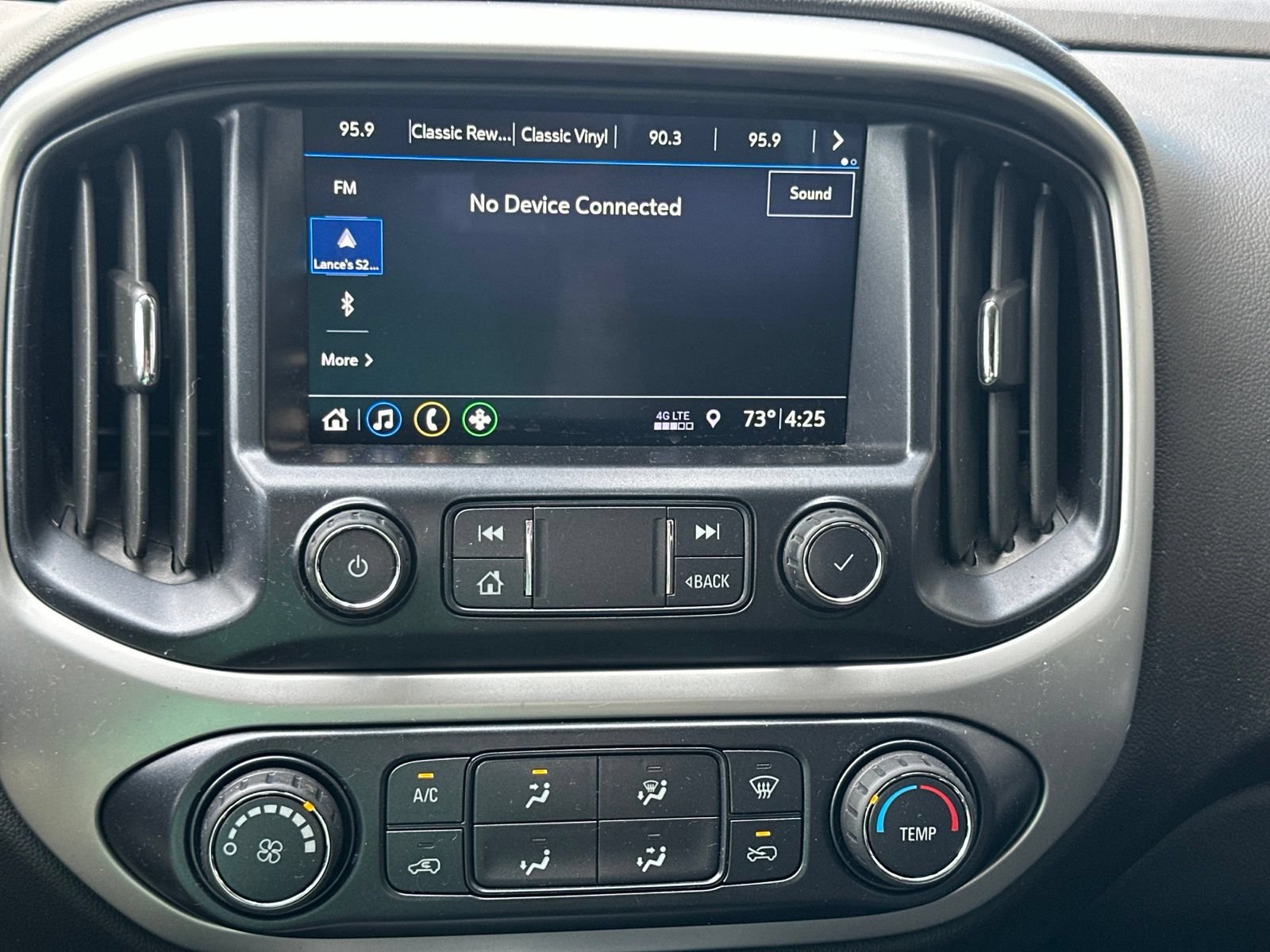 Used 2019 Chevrolet Colorado LT AWD/4WD image 19