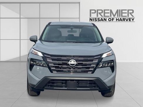 New 2026 Nissan Rogue SV FWD image 8