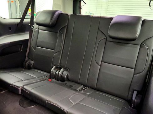 Used 2020 Chevrolet Suburban LT AWD/4WD image 22