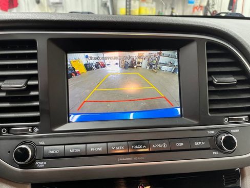 Used 2017 Hyundai Elantra SE w/ SE A/T Tech Package 03 image 26