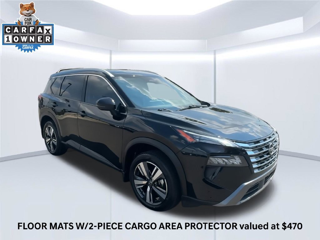 Used 2025 Nissan Rogue SL FWD image 3