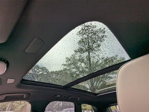 New 2026 Volvo XC60 B5 Plus w/ Climate Package image 21