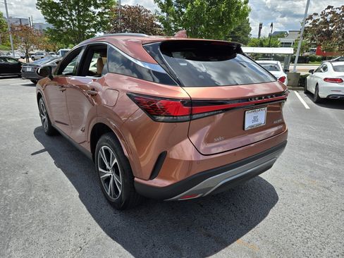 Used 2025 Lexus RX 350 Premium w/ Accessory Package (Z1) FWD image 3