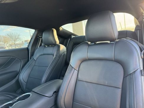 Used 2024 Ford Mustang GT Premium image 12
