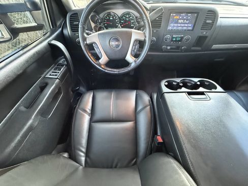 Used 2013 GMC Sierra 2500 SLE w/ SLE Preferred Package image 13