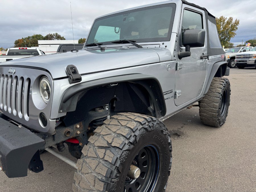 Used 2015 Jeep Wrangler Sport w/ Quick Order Package 23S AWD/4WD image 9