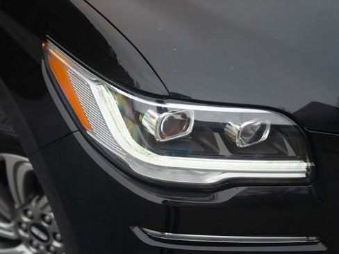 Used 2023 Lincoln Navigator Reserve w/ Equipment Group 201A image 18