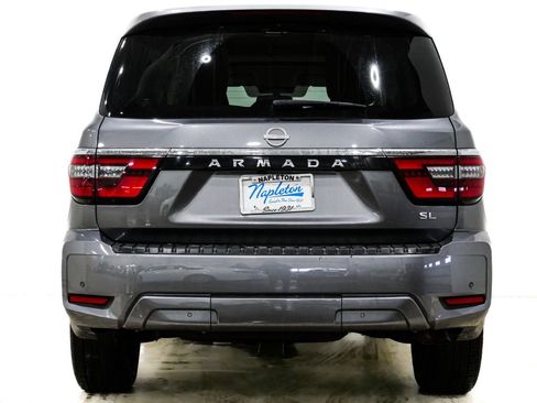 Used 2024 Nissan Armada SL w/ Captain's Chairs Package image 8