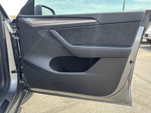 Used 2025 Tesla Model Y Performance AWD/4WD image 21