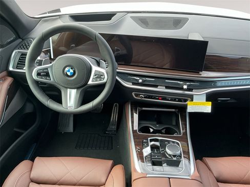 New 2026 BMW X5 xDrive40i w/ M Sport Package image 10