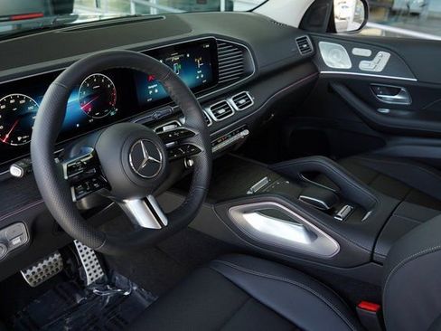 New 2026 Mercedes-Benz GLS 450 4MATIC image 2