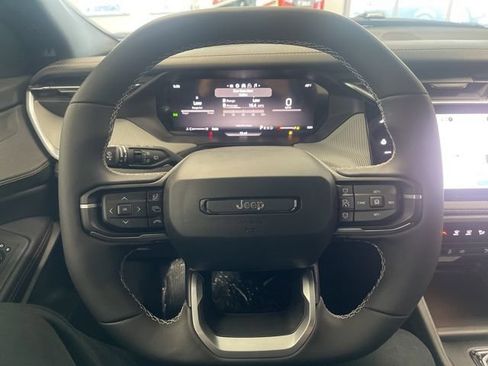 New 2026 Jeep Cherokee Limited AWD/4WD image 37