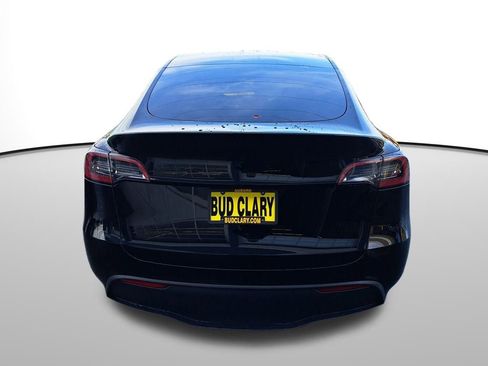 Used 2023 Tesla Model Y Long Range image 5