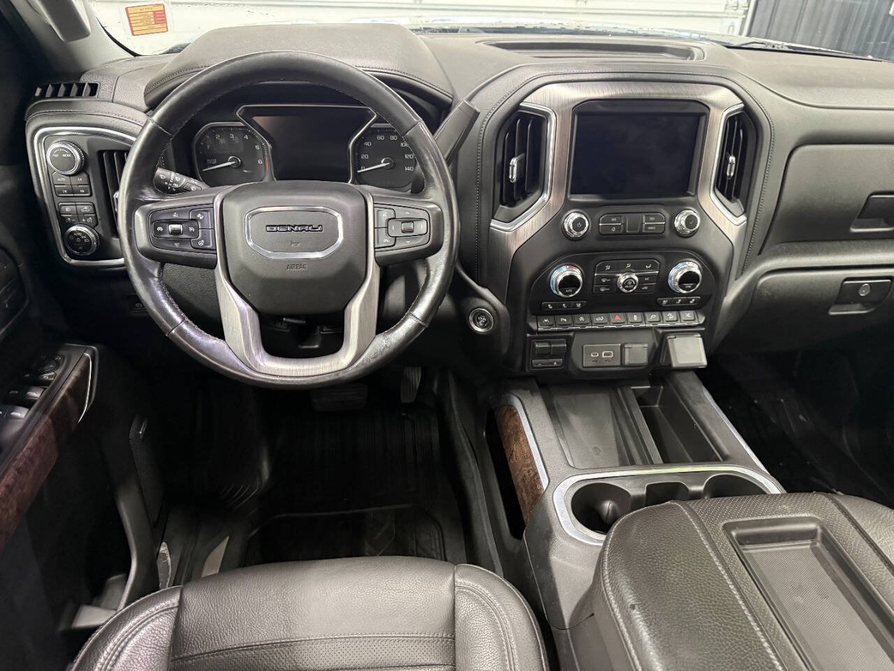 Used 2020 GMC Sierra 1500 Denali w/ Denali Ultimate Package AWD/4WD image 7