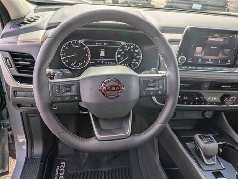 New 2026 Nissan Rogue SV image 10