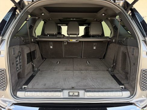 Used 2023 Land Rover Discovery S R-Dynamic AWD/4WD image 14