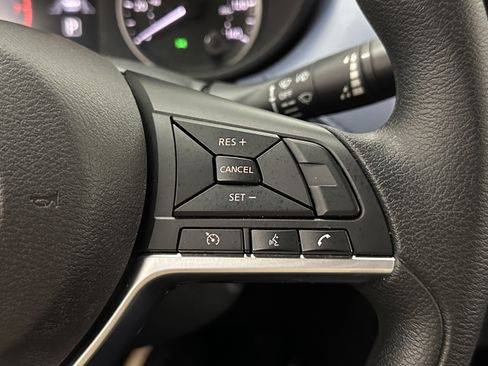 Used 2025 Nissan Versa SV FWD image 22