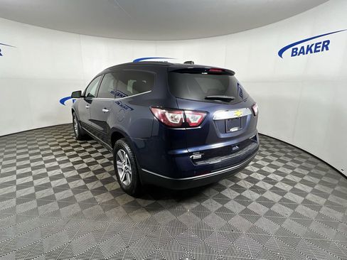 Used 2016 Chevrolet Traverse LT image 7