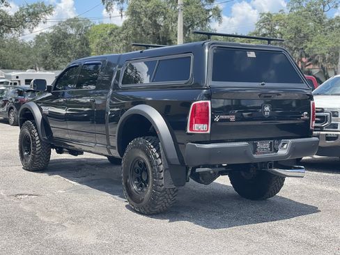 Used 2018 RAM 3500 Laramie w/ Convenience Group AWD/4WD image 24