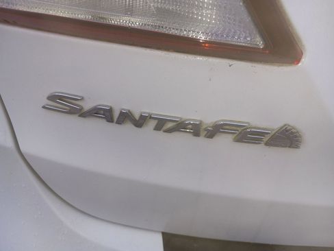 Used 2017 Hyundai Santa Fe Limited w/ Cargo Package image 5