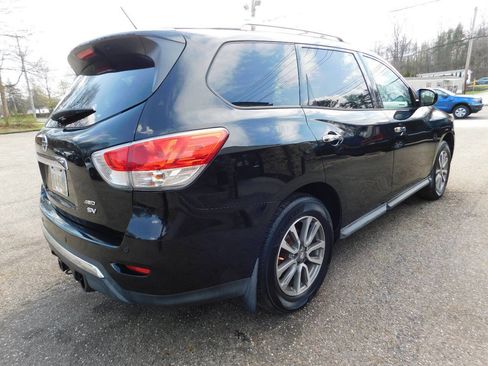 Used 2013 Nissan Pathfinder SV w/ Trailer Tow Pkg image 10