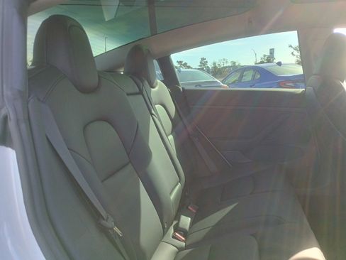 Used 2023 Tesla Model 3 Performance image 21