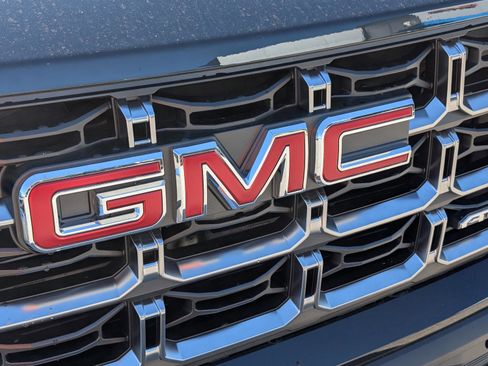 New 2026 GMC Canyon AT4 image 5