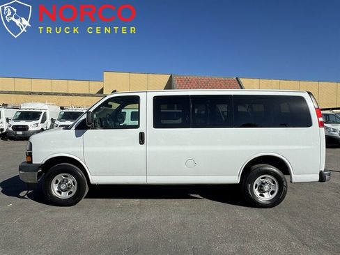 Used 2019 Chevrolet Express 3500 LT w/ LT Preferred Equipment Group image 7