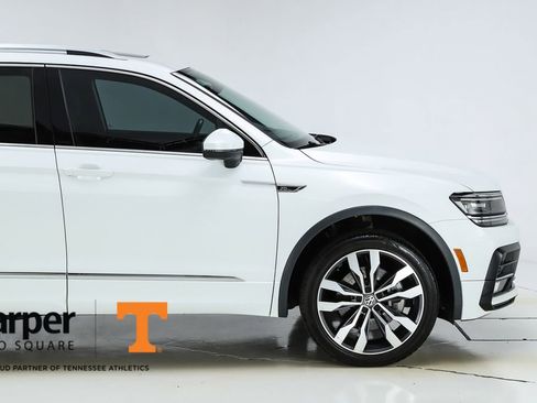 Used 2021 Volkswagen Tiguan SEL Premium R-Line image 12