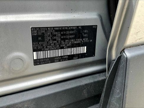 Used 2022 Toyota RAV4 XLE AWD/4WD image 37
