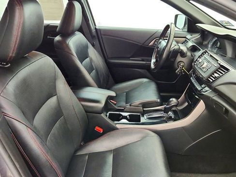 Used 2017 Honda Accord Sport Special Edition image 23