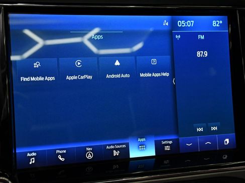Used 2022 Ford F250 Platinum w/ FX4 Off-Road Package AWD/4WD image 63