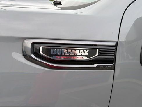 Used 2024 GMC Sierra 1500 AT4 w/ Technology Package AWD/4WD image 12