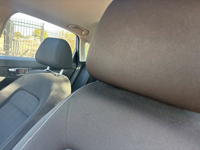 Used 2022 Honda Civic EX image 9