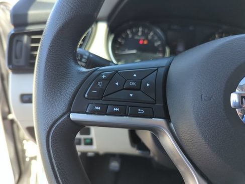 Certified 2020 Nissan Rogue Sport SV FWD image 43