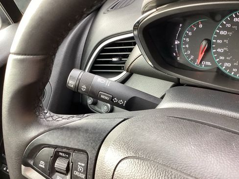 Used 2021 Chevrolet Trax LT w/ Premium Seat Package image 46