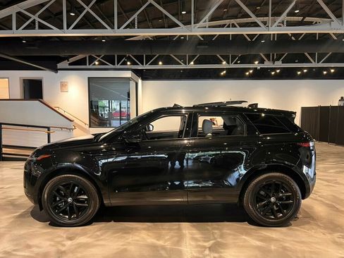 Used 2024 Land Rover Range Rover Evoque S AWD/4WD image 2