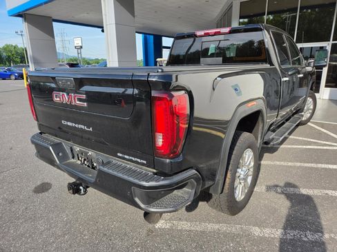 Used 2020 GMC Sierra 2500 Denali w/ Denali Ultimate Package AWD/4WD image 8
