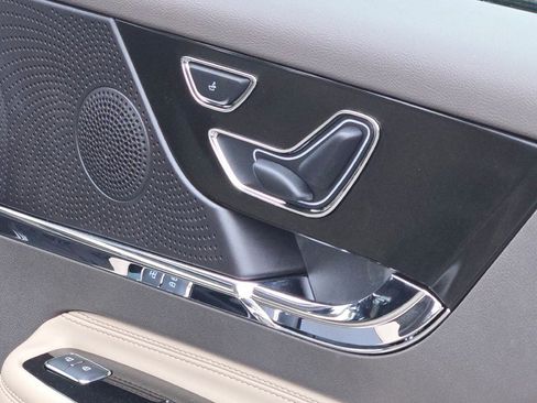 Certified 2024 Lincoln Corsair AWD image 7