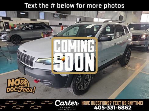 Used 2020 Jeep Cherokee Trailhawk AWD/4WD image 1